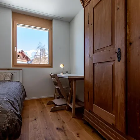 New Modern 4br With Mountain Views In Villa *