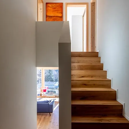 New Modern 4br With Mountain Views In Villa