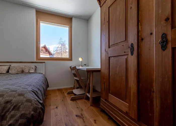 New Modern 4br With Mountain Views In Villa *