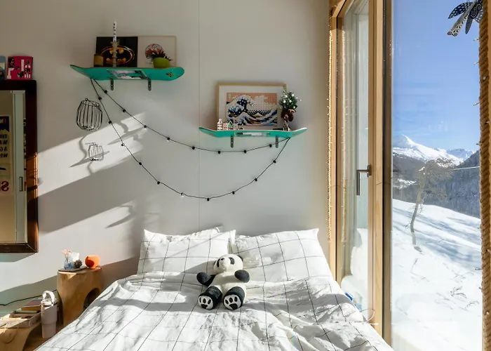 New Modern 4br With Mountain Views In Villa *