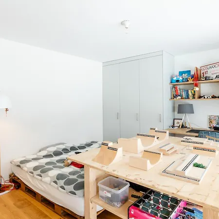 New Modern 4br With Mountain Views In וילה