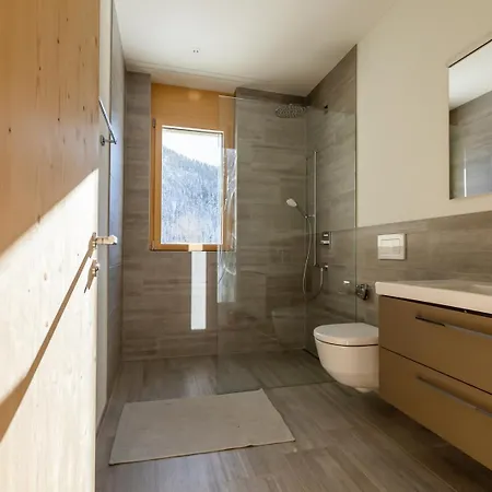 וילה New Modern 4br With Mountain Views In דאבוס