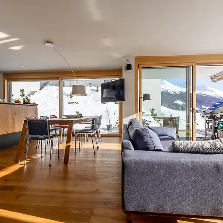 New Modern 4br With Mountain Views In וילה *