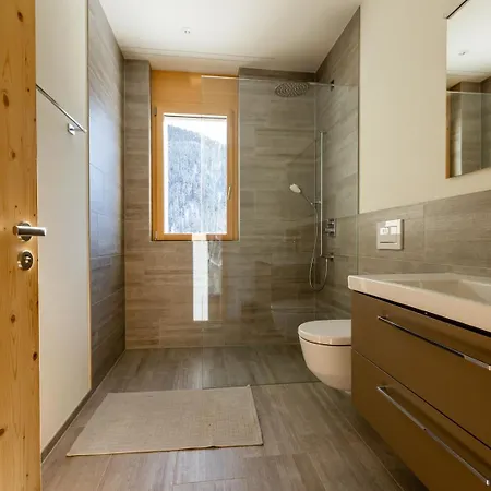New Modern 4br With Mountain Views In וילה דאבוס