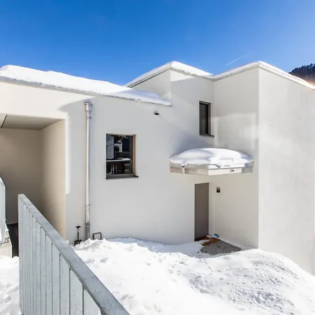 וילה New Modern 4br With Mountain Views In דאבוס