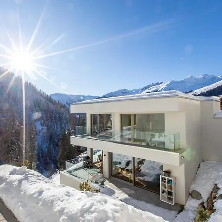 New Modern 4br With Mountain Views In וילה