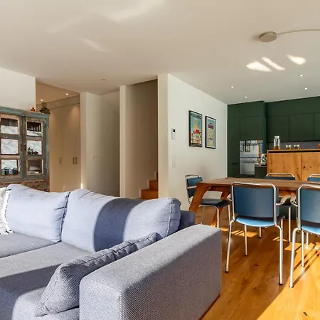 וילה New Modern 4br With Mountain Views In דאבוס